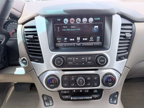Used 2019 GMC Yukon XL SLT w/ Open Road Package AWD/4WD image 11