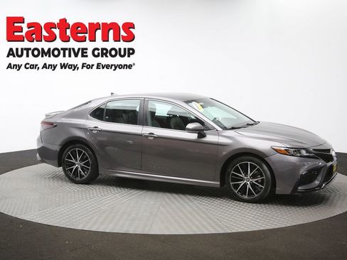 Used 2024 Toyota Camry SE image 46