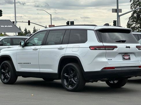 New 2026 Jeep Grand Cherokee L Limited AWD/4WD image 6