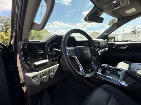 Used 2023 Chevrolet Silverado 1500 LTZ AWD/4WD image 10