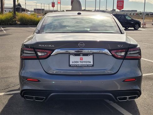 Used 2023 Nissan Maxima SV w/ Floor Mat Group image 5
