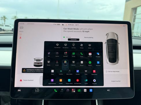 Used 2020 Tesla Model 3 Standard Range Plus RWD image 12