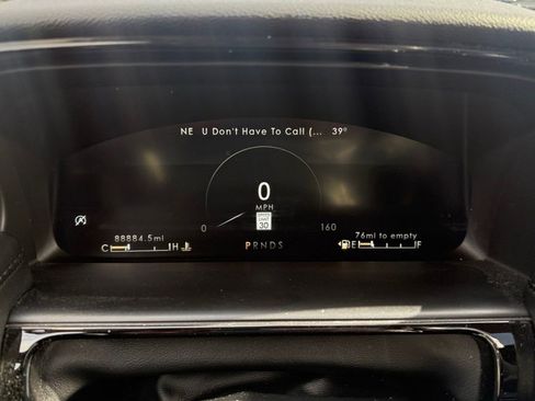 Used 2022 Lincoln Nautilus Reserve image 18