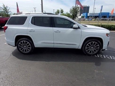 Used 2021 GMC Acadia Denali w/ Denali Technology Package image 45
