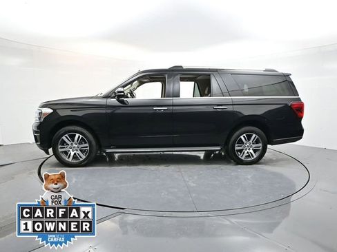 Used 2022 Ford Expedition Max Limited image 6