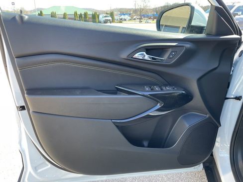 New 2026 Chevrolet Trax LT w/ Driver Confidence Package image 5