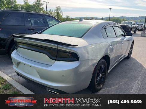 Used 2023 Dodge Charger SXT w/ Cold Weather Package RWD image 3