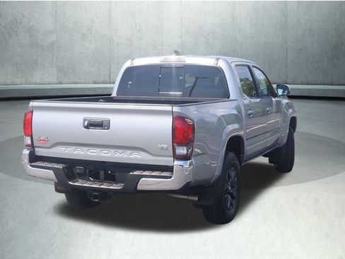 Certified 2021 Toyota Tacoma SR5 AWD/4WD image 17