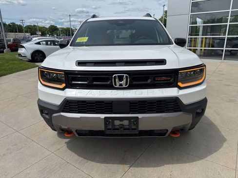 Used 2026 Honda Passport TrailSport image 2