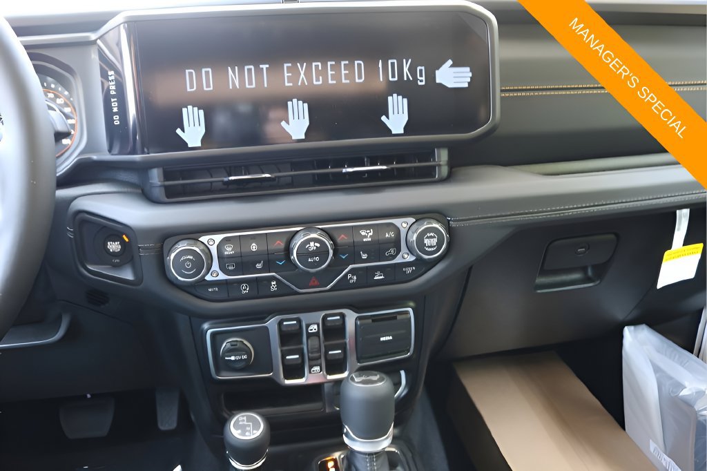 New 2026 Jeep Wrangler Unlimited Sahara AWD/4WD image 23
