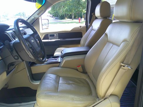 Used 2013 Ford F150 Lariat w/ Lariat Chrome Pkg image 30