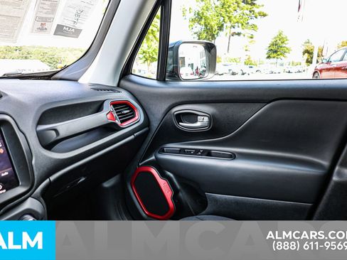 Used 2023 Jeep Renegade Trailhawk image 45