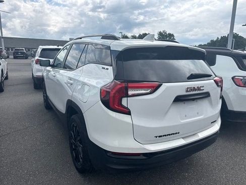 Certified 2023 GMC Terrain SLE w/ Driver Convenience Package AWD/4WD image 8