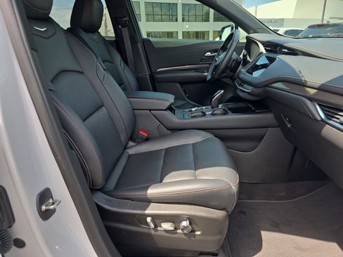 Used 2023 Cadillac XT4 Sport w/ Cold Weather Package FWD image 15