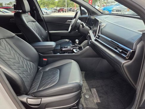 Used 2023 Kia Sportage X-Line AWD/4WD image 16