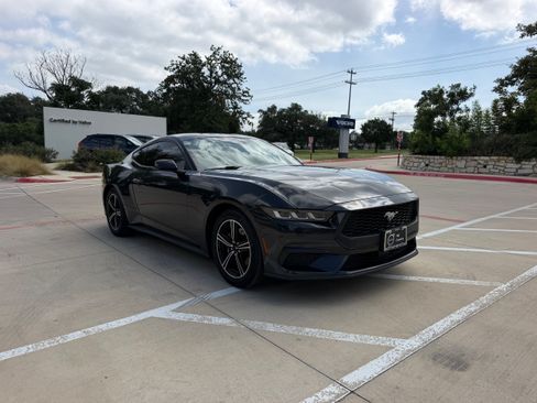 Used 2024 Ford Mustang Coupe RWD image 7