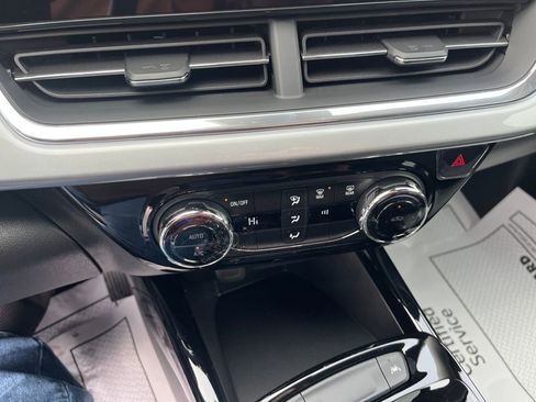 New 2026 Chevrolet Trax LT image 15