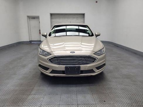 Used 2018 Ford Fusion SE FWD image 15