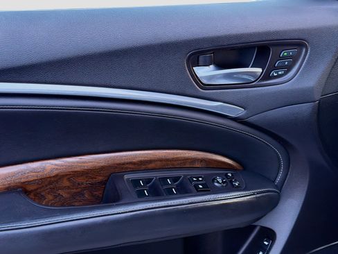 Used 2019 Acura MDX FWD w/ Advance Package image 17