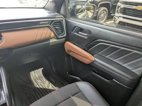 Certified 2025 GMC Canyon AT4 AWD/4WD image 15