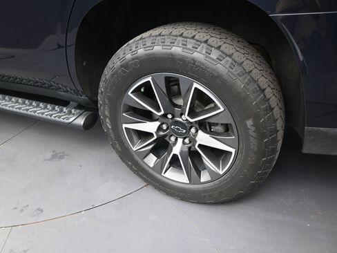 Used 2021 Chevrolet Tahoe Z71 w/ Luxury Package image 20