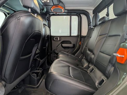 Used 2021 Jeep Gladiator Sport AWD/4WD image 12