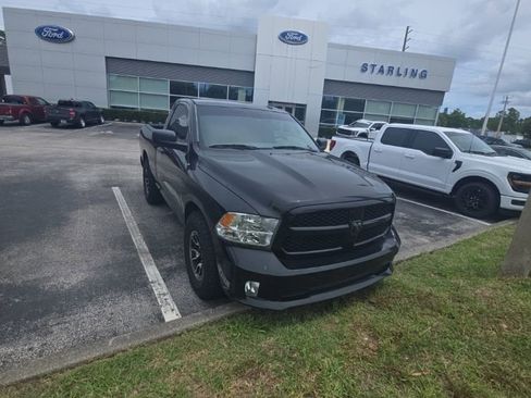 Used 2018 RAM 1500 Express RWD image 6