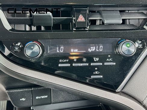 Used 2022 Toyota Camry LE image 22