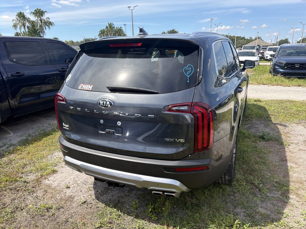 Used 2021 Kia Telluride EX w/ EX Premium Package FWD image 7