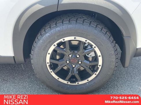 New 2026 Nissan Pathfinder Rock Creek w/ Rock Creek Premium Package AWD/4WD image 6