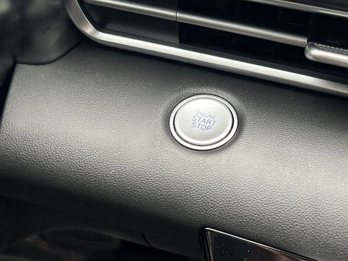 New 2025 Hyundai Elantra Blue image 23