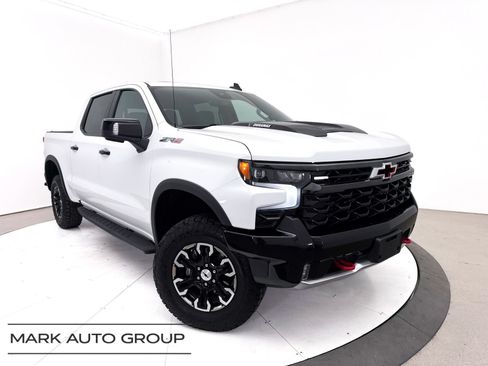 Used 2024 Chevrolet Silverado 1500 ZR2 w/ Technology Package AWD/4WD image 1