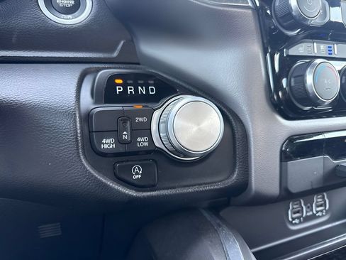 Used 2023 RAM 1500 Laramie AWD/4WD image 17