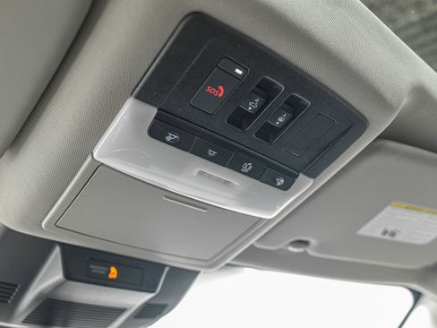 Used 2021 Nissan Rogue SL w/ Premium Package image 26