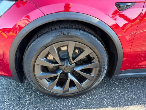 Used 2023 Tesla Model X image 37