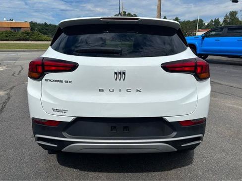Used 2024 Buick Encore GX Preferred FWD image 7