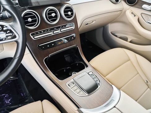 Used 2022 Mercedes-Benz GLC 300 w/ Premium Package Lite image 24