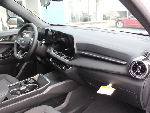 New 2026 Chevrolet Equinox LT image 14