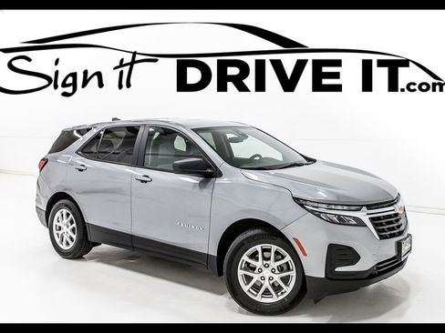 Used 2023 Chevrolet Equinox LS FWD image 1