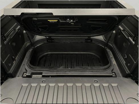 Certified 2025 Hyundai Santa Cruz SE AWD/4WD image 6
