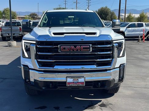 New 2025 GMC Sierra 2500 SLT w/ SLT Premium Package image 9