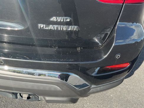 Used 2019 Nissan Pathfinder Platinum AWD/4WD image 34