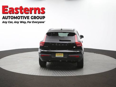 Used 2022 Volvo XC40 P8 Recharge Plus AWD/4WD image 36