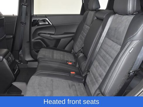 New 2025 Mitsubishi Outlander SE image 25