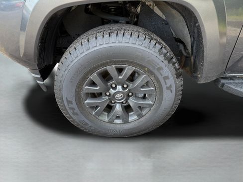 Used 2023 Toyota Tacoma SR5 AWD/4WD image 20