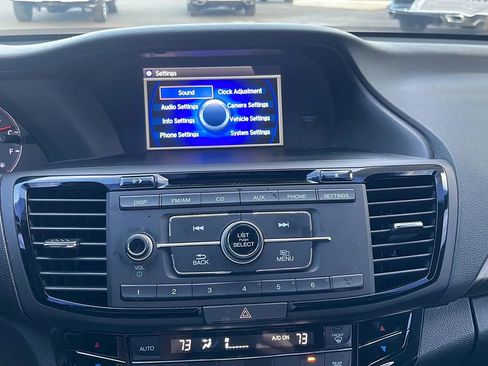 Used 2017 Honda Accord Sport image 20