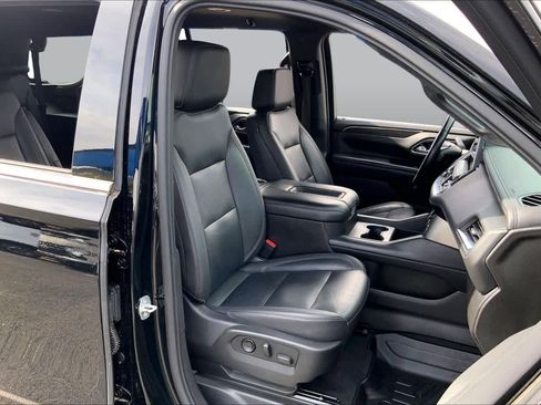 Used 2021 Chevrolet Tahoe LT w/ Luxury Package AWD/4WD image 9