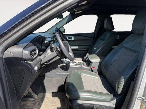 Used 2022 Ford Explorer Timberline image 9