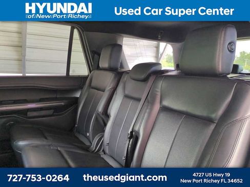 Used 2019 Ford Expedition XLT w/ Equipment Group 202A RWD image 15
