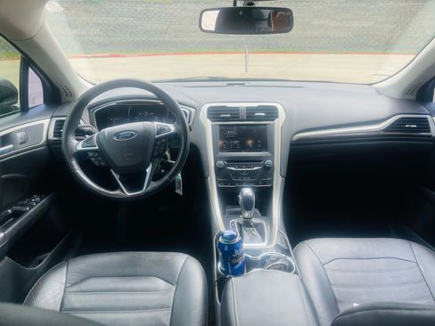 Used 2015 Ford Fusion SE w/ Equipment Group 202A image 11